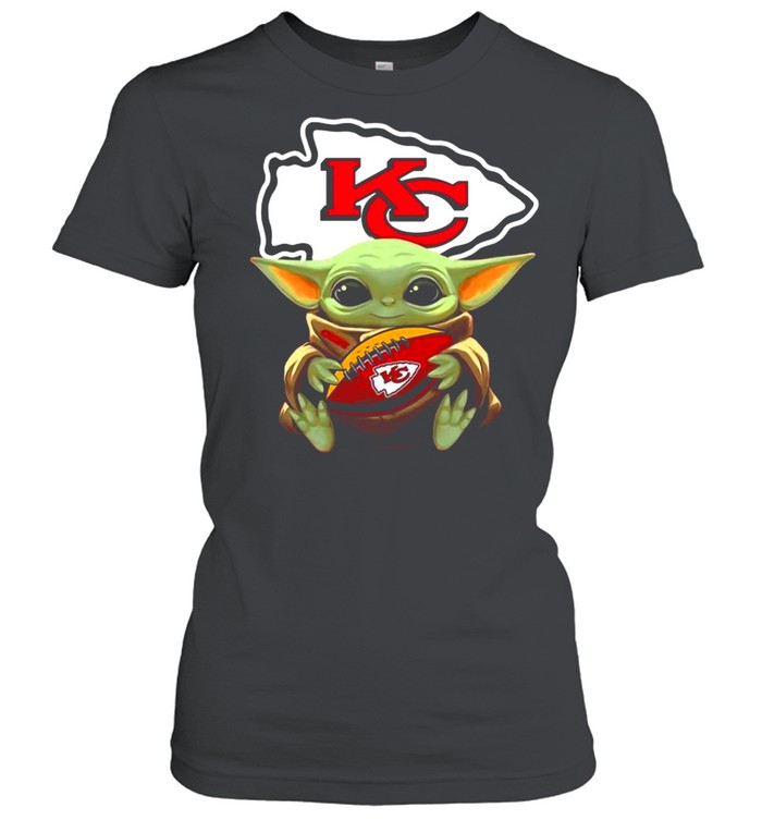 Baby Yoda Hug Rugby Kansas City Chiefs 2021 shirt Classic Women's T-shirt