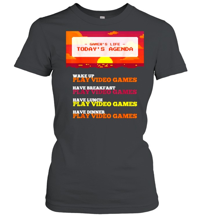 A Day In The Life of a Gamer Retro T- Classic Women's T-shirt